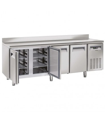 Table réfrigérée 4 portes avec dosseret CTARD4P CASSELIN Table réfrigérée 4 portes avec dosseret CTARD4P CASSELIN